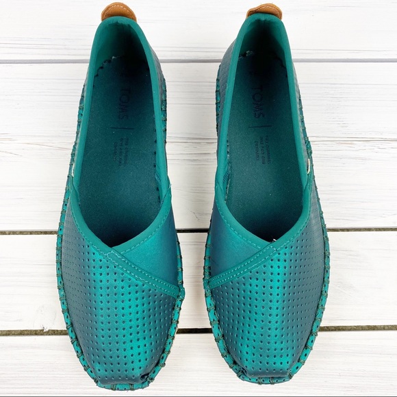 NEW TOMS Classic Slip On Emerald Green Shoes 6.5 - Picture 2 of 6